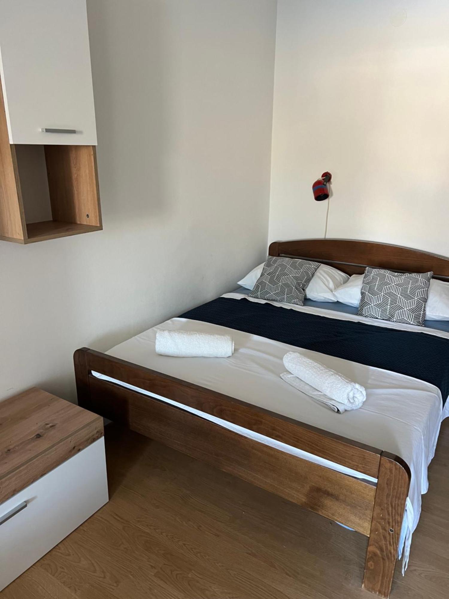 Apartments Mia Pag パグ エクステリア 写真